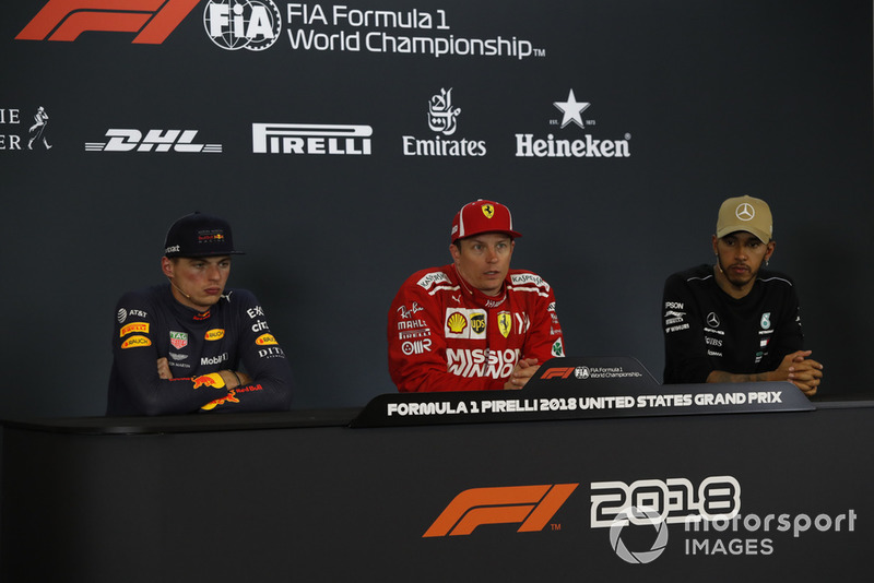 (Da sx a dx): Max Verstappen, Red Bull Racing, Kimi Raikkonen, Ferrari e Lewis Hamilton, Mercedes AMG F1, in conferenza stampa