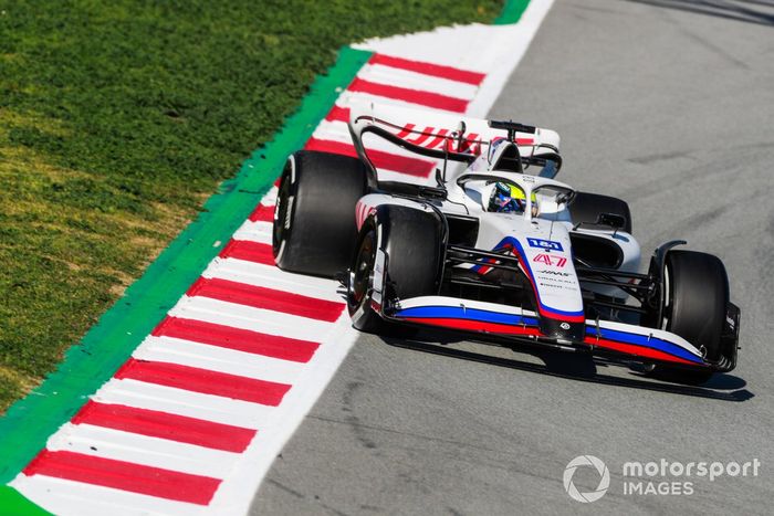 Mick Schumacher, Haas VF-22