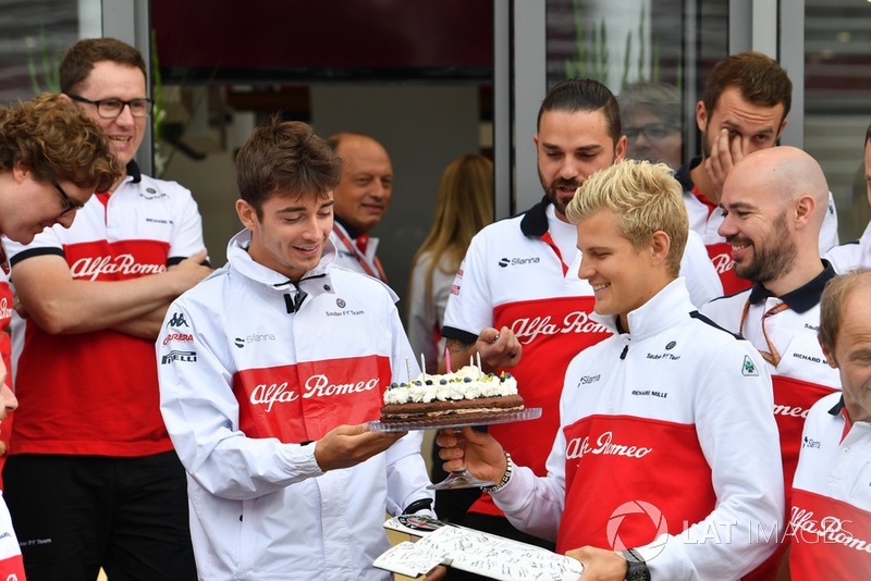 Sauber святкує день народження Маркуса Ерікссона, Sauber