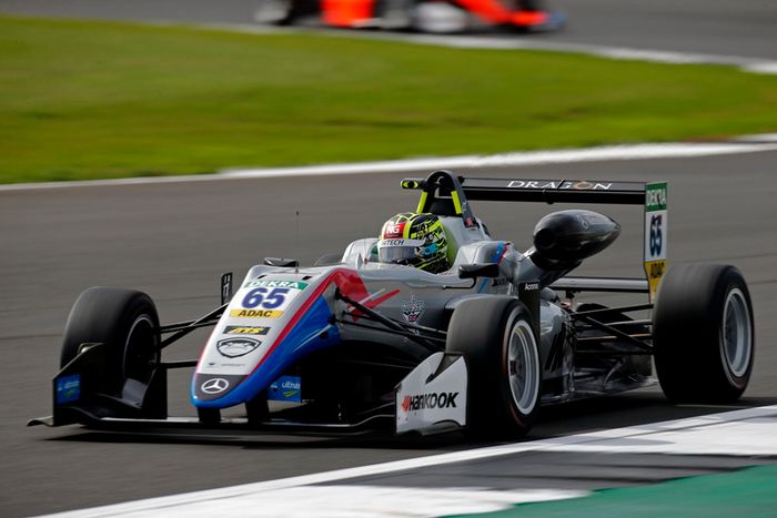 Enaam Ahmed, Hitech Bullfrog GP Dallara F317 - Mercedes-Benz