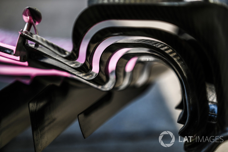 Racing Point Force India VJM11 : aileron avant