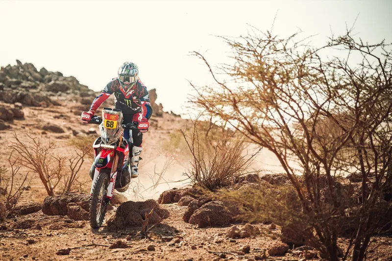 #68 Monster Energy Honda HRC Honda: Tosha Schareina