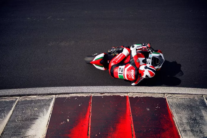 Ducati Panigale V2 Bayliss