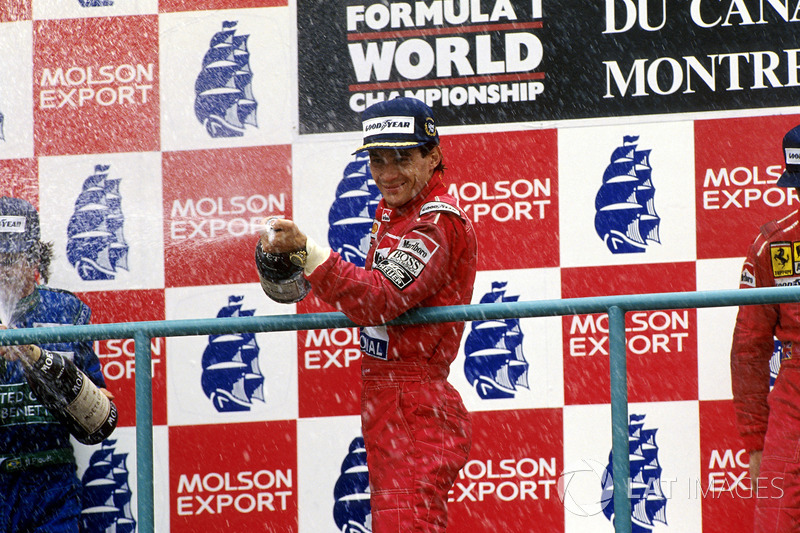 Podium: ganador, Ayrton Senna, McLaren, segundo, Nelson Piquet, Benetton, tercero, Nigel Mansell, Fe