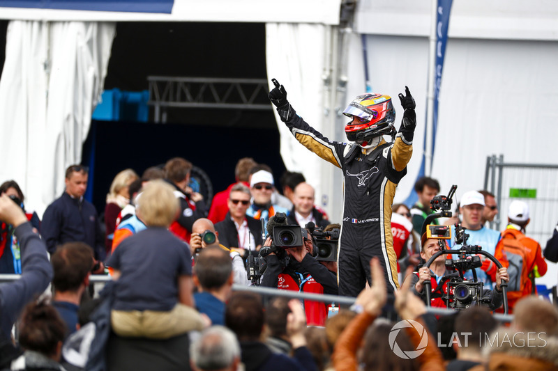 Ganador de la carrera Jean-Eric Vergne, Techeetah