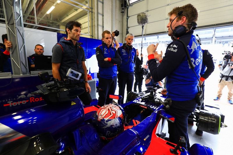 Marc Marquez, con el ex piloto de Formula 1, Mark Webber