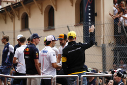Nico Hulkenberg, Renault Sport F1 Team, waves to fans on the drivers' parade, Sergio Perez, Force India, Max Verstappen, Red Bull Racing, Carlos Sainz Jr., Renault Sport F1 Team, Fernando Alonso, McLaren, Lance Stroll, Williams Racing and Stoffel Vandoorne, McLaren, Esteban Ocon, Force India and Lance Stroll, Williams Racing are also visible