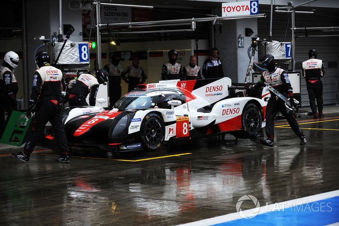 #8 Toyota Gazoo Racing Toyota TS050-Hybrid: Sebastien Buemi, Stepane Sarrazin, Kazuki Nakajima