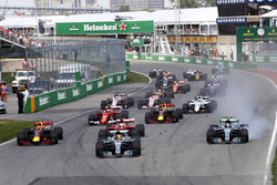 Lewis Hamilton, Mercedes AMG F1 W08, Valtteri Bottas, Mercedes AMG F1 W08, Sebastian Vettel, Ferrari