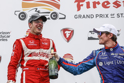 Podium: race winner Sébastien Bourdais, Dale Coyne Racing Honda, third place Scott Dixon, Chip Ganassi Racing Honda, champagne