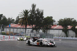#1 Porsche Team, Porsche 919 Hybrid: Timo Bernhard, Mark Webber, Brendon Hartley