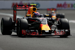 Макс Ферстаппен, Red Bull Racing RB12, Даніель Ріккардо, Red Bull Racing RB12