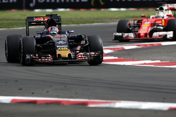 Даниил Квят, Scuderia Toro Rosso STR11