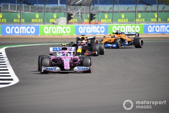 Lance Stroll, Racing Point RP20, Max Verstappen, Red Bull Racing RB16, y Carlos Sainz Jr., McLaren MCL35