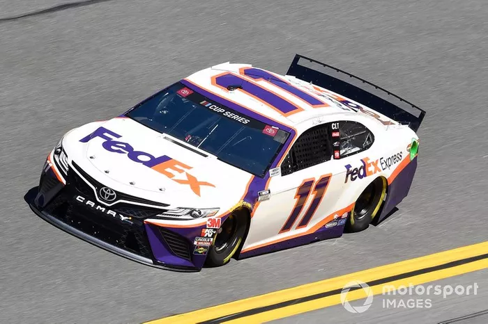 Denny Hamlin (Gibbs-Toyota): 5000 Punkte