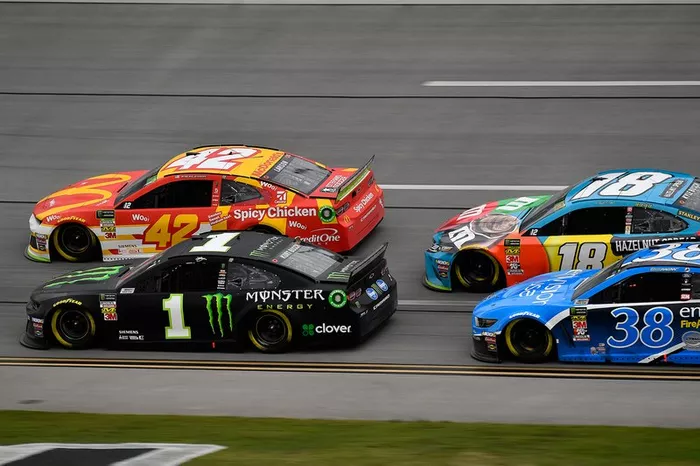  Kurt Busch, Chip Ganassi Racing, Chevrolet Camaro Monster Energy,  Kyle Larson, Chip Ganassi Racing, Chevrolet Camaro McDonald's,  David Ragan, Front Row Motorsports, Ford Mustang Envision, and  Kyle Busch, Joe Gibbs Racing, Toyota Camry M&M's Hazelnut