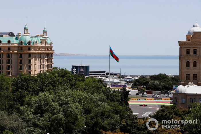 Carlos Sainz Jr., Ferrari SF21