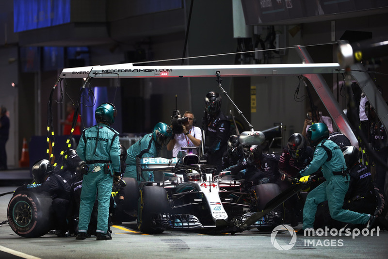 Lewis Hamilton, Mercedes AMG F1 W09 EQ Power+