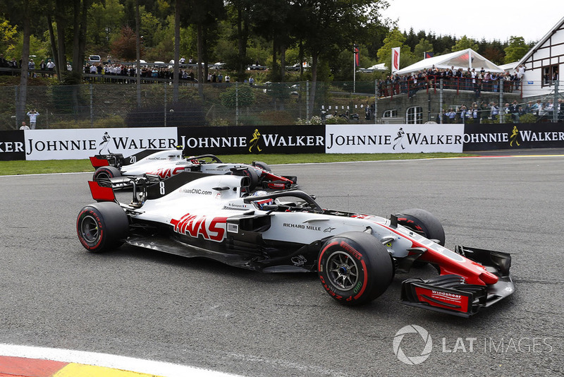 Romain Grosjean largou em quinto, mas terminou em sétimo