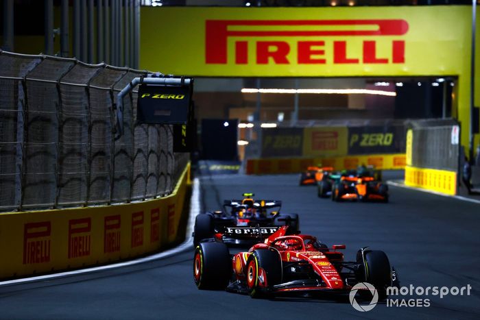 Charles Leclerc, Ferrari SF-24, Sergio Pérez, Red Bull Racing RB20, Oscar Piastri, McLaren MCL38