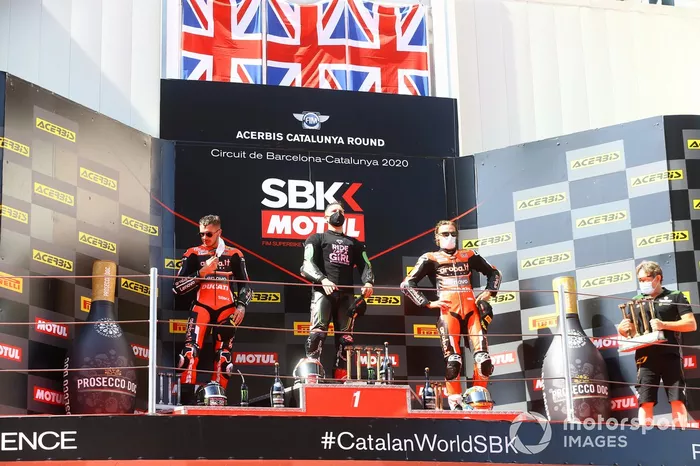 Podio: Scott Redding, Aruba.it Racing Ducati, ganador Jonathan Rea, Kawasaki Racing Team, Chaz Davies, ARUBA.IT Racing Ducati
