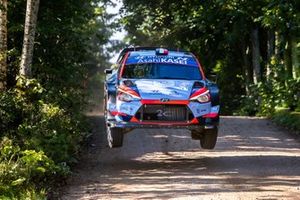 Pierre-Louis Loubet, Vincent Landais, Hyundai 2c Competition Hyundai i20 Coupe WRC