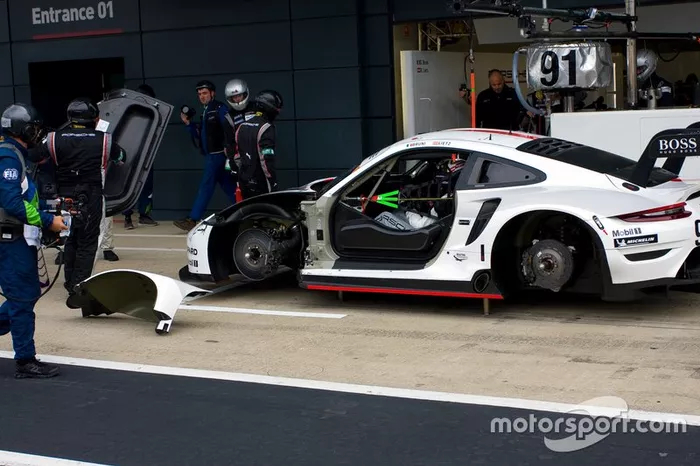 #91 Porsche GT Team Porsche 911 RSR - 19: Gianmaria Bruni, Richard Lietz