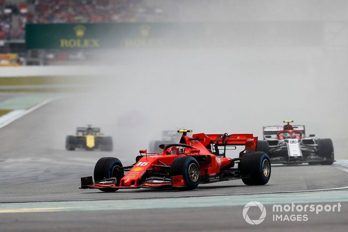 Charles Leclerc, Ferrari SF90, Antonio Giovinazzi, Alfa Romeo Racing C38