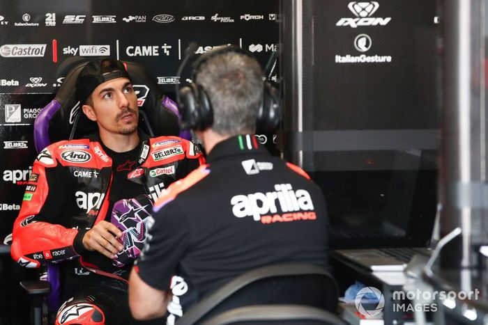 Maverick Viñales, Aprilia Racing Team