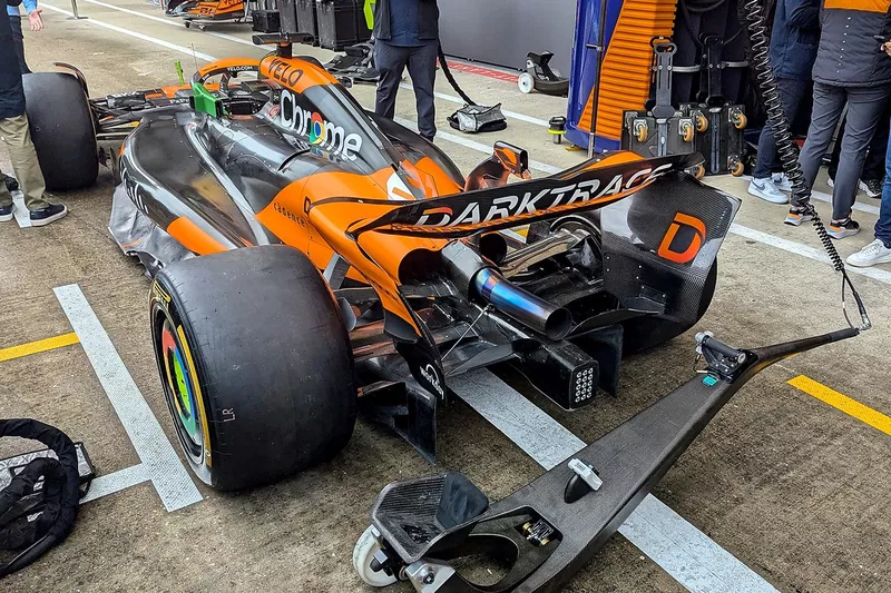 Détails techniques du McLaren MCL38