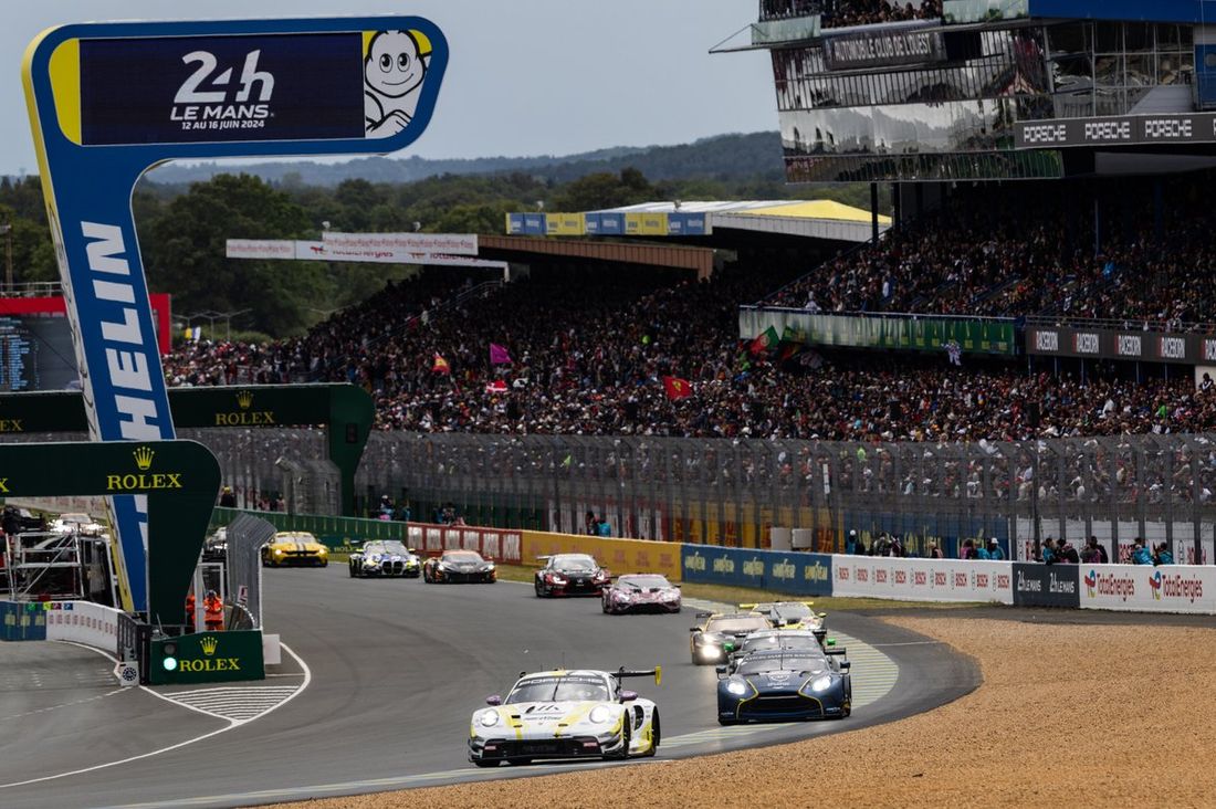  #92 Manthey Purerxcing Porsche 911 GT3 R LMGT3: Aliaksandr Malykhin, Joel Sturm, Klaus Bachler