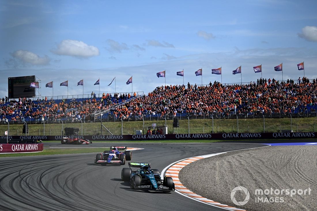 Fernando Alonso, Aston Martin AMR24, Daniel Ricciardo, RB F1 Team VCARB 01, Charles Leclerc, Ferrari SF-24