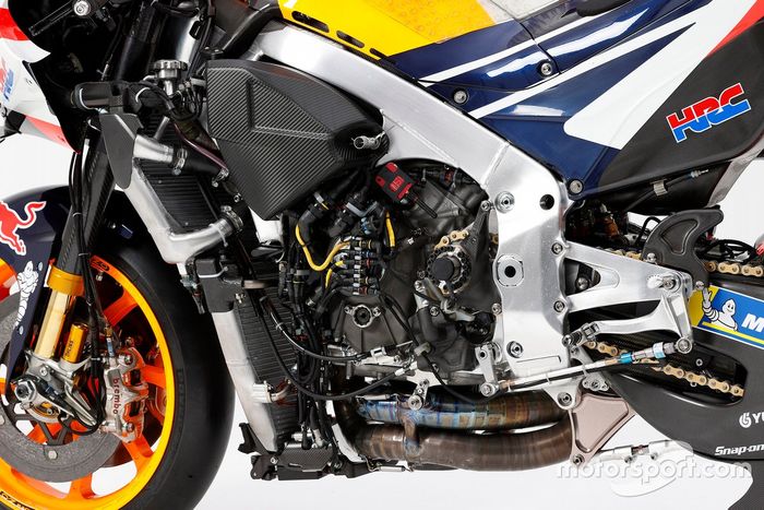 RC213V (Alex Marquez) 2020 fotos de estudio