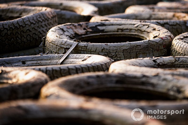 Tyre wall