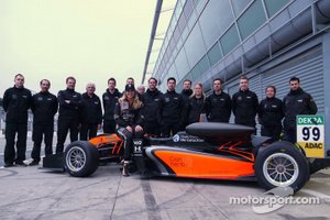 Sophia Flörsch, Van Amersfoort Racing met het team