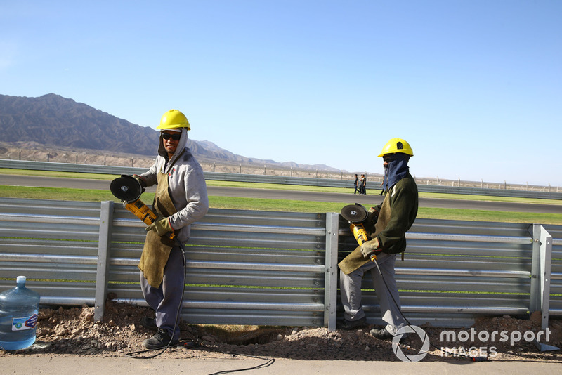 Workforce still working on track