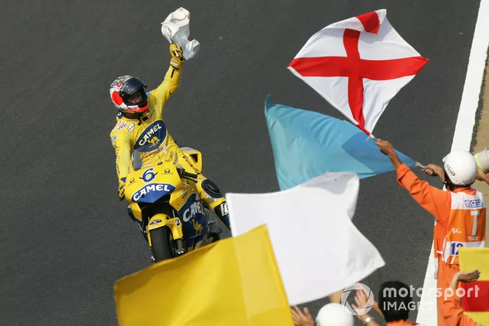 2004 : Makoto Tamada (Camel Honda)