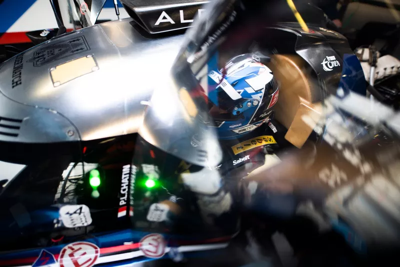 #35 Alpine Endurance Team Alpine A424: Paul-Loup Chatin