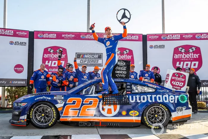 29. Joey Logano (aktiv): 32 Siege