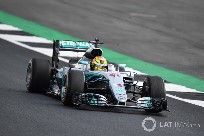 Mercedes-Benz F1 W07 Hybrid