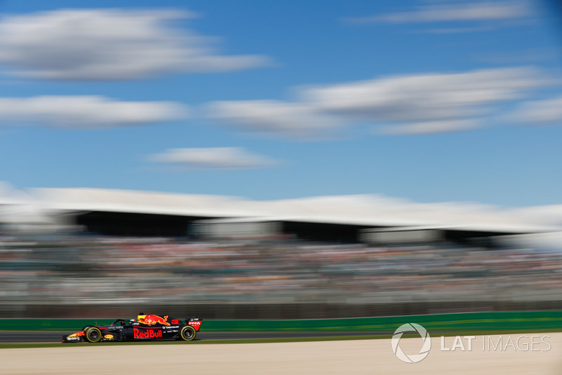 8. Daniel Ricciardo, Red Bull Racing RB14 *