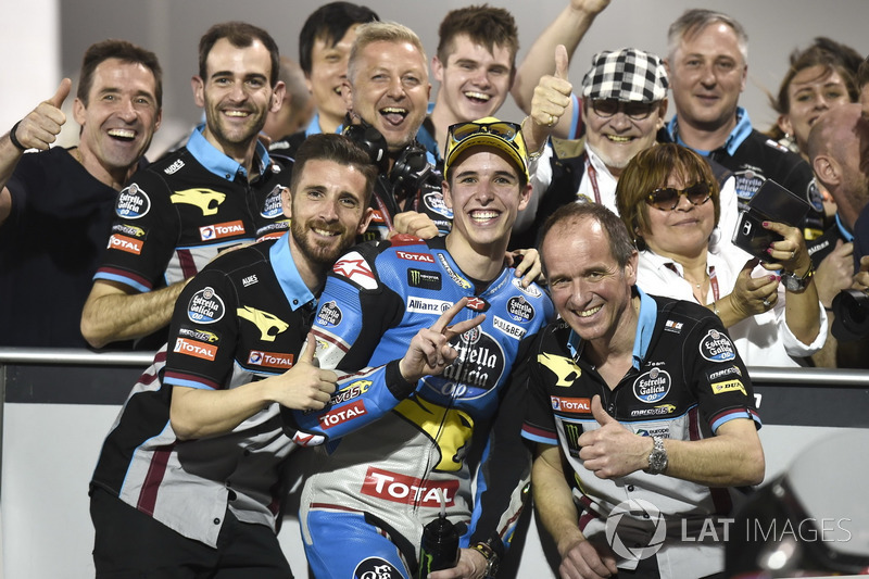 A categoria intermediária do mundial viu Álex Márquez dominando a classificação. Ele era 0s5 mais veloz que o resto, até que Lorenzo Baldassarri fez o segundo tempo e ficou a 0s3 do espanhol. O irmão de Marc sobrou.