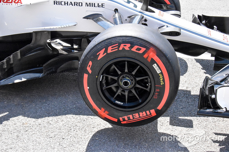Видувна вісь Sauber C37