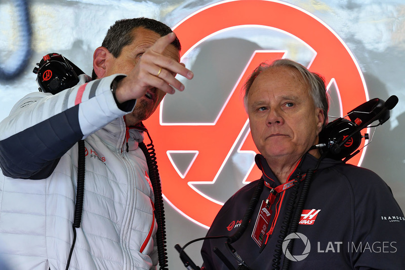 Guenther Steiner, directeur de Haas F1 et Gene Haas, fondateur, Haas F1 Team