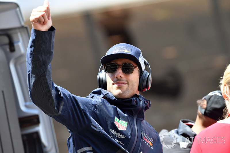 Daniel Ricciardo, Red Bull Racing on the drivers parade