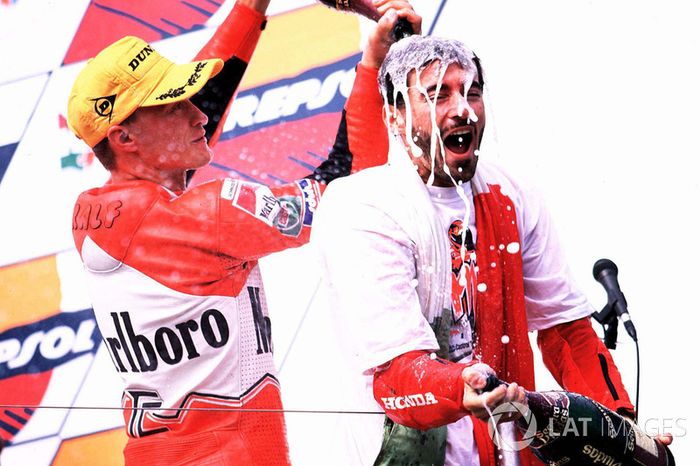 Podium: Ralf Waldmann and Max Biaggi