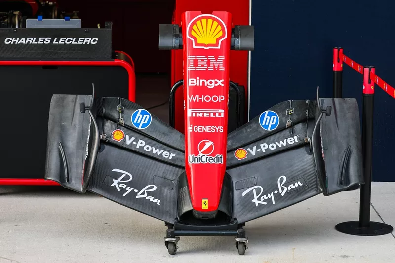El alerón delantero del Ferrari