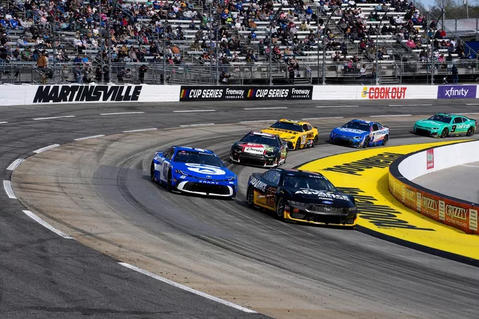 Ryan Blaney, Team Penske, Tyler Reddick, 23XI Racing