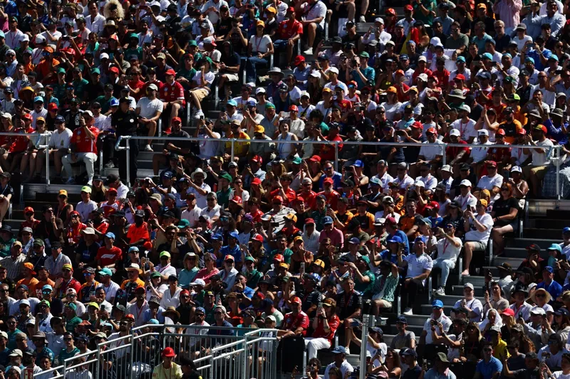 Les supporters dans les tribunes