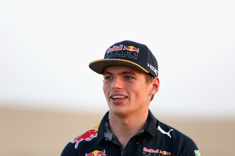Max Verstappen, Red Bull Racing con los medios